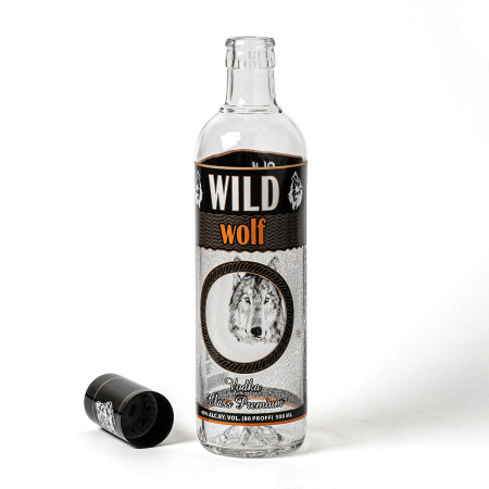 Бутылка сувенирная "Волк" 0,5 литра в Элисте